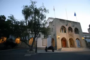 Συσκέψεις στο Προεδρικό για θέματα οικονομίας την Τρίτη του Πάσχα