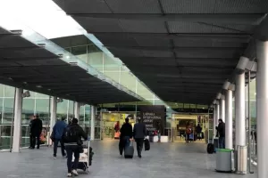 Δύο αναχωρήσεις και δύο αφίξεις από και προς την Κύπρο