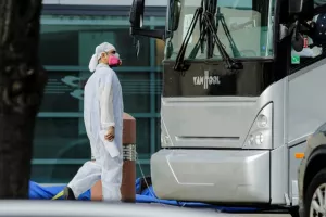 «Μαύρο» ρεκόρ για τις ΗΠΑ με πάνω από 2.100 νεκρούς σε ένα εικοσιτετράωρο