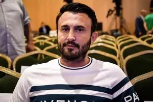 Ο Καρυπίδης προσφέρει 2,5 εκατ. μάσκες