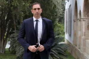 Η συζήτηση για άρση μέτρων οφείλεται στις στερήσεις όλων
