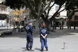 Αμμόχωστος και Λευκωσία πρώτες ΑΠΕΙΘΑΡΧΗΤΕΣ