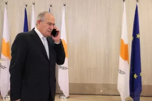 Κυβέρνηση/"Η Άγκυρα... πειρατής της Α. Μεσογείου -Παρακολουθούμε με μεγάλη ανησυχία"
