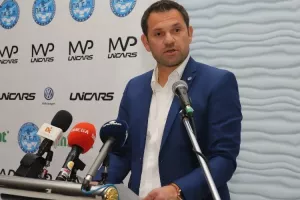 ΝΕΟΦΥΤΙΔΗΣ: "Στην Κύπρο θέλουμε 92%!!!!!! και δωρεάν τον Ιούνιο"