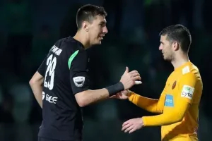Παντίλιμον: "Αυτά μόνο... σε ταινίες/Πρέπει να στείλουμε SMS"