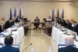 ΚΥΒΕΡΝΗΣΗ/ΑΠΟΦΑΣΗ