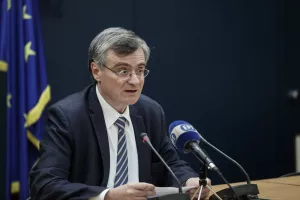 56 νέα κρούσματα στην Ελλάδα