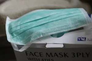 Ιατρικές προμήθειες στην Κύπρο έστειλαν τα Ην. Αραβικά Εμιράτα