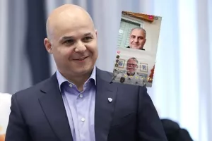 ΣΧΟΛΙΟ για ΧΑΜΠΟΥΛΛΑ: "Είναι ιδανικός για την Ανόρθωση"