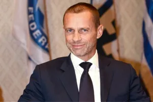 ΠΑΛΙ τα ΑΛΛΑΞΕ