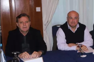 ΣΥΜΦΩΝΟΥΝ σε... λίγα!
