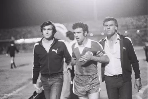 Το ΑΞΕΧΑΣΤΟ Απόλλων-Ομόνοια