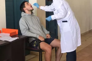 Επαναληπτικό τεστ για τον COVID-19