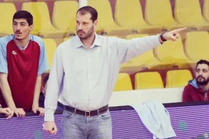 DEAL... με Κακιούζη!