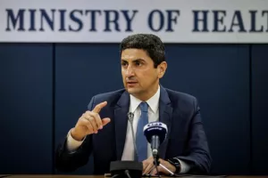 Ματαίωσε τις «επισκέψεις» σε Κορωπί και Σπάτα ο Αυγενάκης