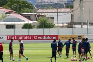 Άρχισαν τα οικογενειακά διπλά στον Ολυμπιακό!