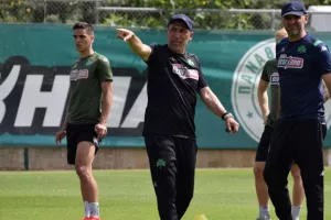 Ασκήσεις με μπάλα και... ζέστη στον Παναθηναϊκό