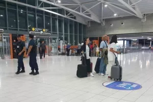 Ανοίγουν τα αεροδρόμια/ΤΟΣΑ το εισιτήριο για Ελλάδα και άλλους προορισμούς