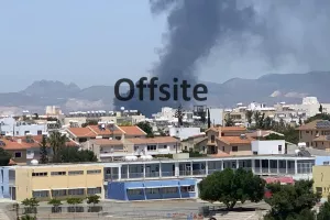 Πυκνοί μαύροι καπνοί κάλυψαν τη Λευκωσία