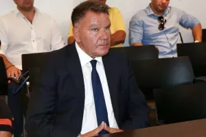 ΑΕΛ: «Να γίνει ο Μπέος ειδικός αναλυτής του πως στήνονται αγώνες»