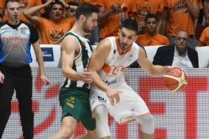 Παναθηναϊκός: «Ματιές» σε Κασελάκη