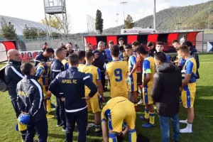 ΑΠΟΕΛ-πρωτιά και... Youth league