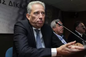Χρυσόγονος: «Κινδυνεύει με αφανισμό ο Άρης αν ισχύσει η ποινή»