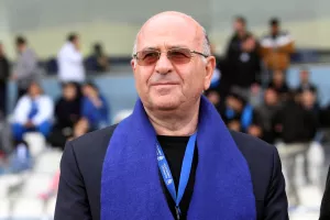 Παρουσιάζει... ΣΤΟΙΧΕΙΑ ο Πουλλαΐδης