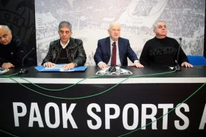 ΠΑΟΚ: Πετά το μπαλάκι στον Αυγενάκη για τις τύχες των πρωταθλημάτων