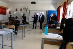 Ένα κρούσμα στα σχολεία