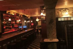 Δεν ανοίγουν μπαρ, νυκτερινά κέντρα, δισκοθήκες και μουσικοχορευτικοί χώροι/Διευκρινίσεις 