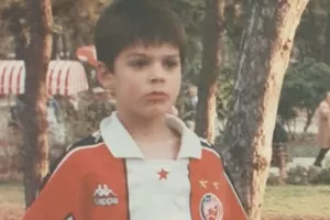 ΠΟΙΟΣ;/ΑΠΟΕΛ 