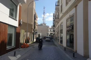 ΛΑΡΝΑΚΑ… πρωί 