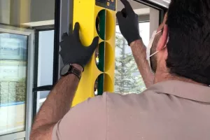 Τοποθέτησαν μπάρα θερμομέτρησης στο προπονητικό (φώτος)