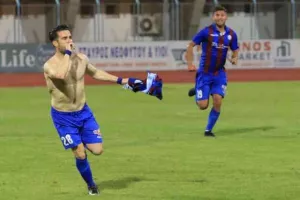 ΣΑΝ ΣΗΜΕΡΑ/ Το "θρίλερ" με... ήρωα τον Σωκράτη! (Φώτος/Βίντεο)