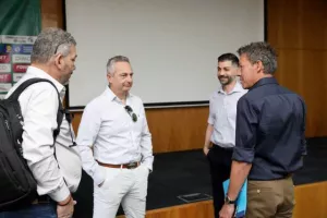 "Καλά τόσες αγωνιστικές δεν ήμασταν στο γήπεδο, ήμασταν στην παιδική χαρά;" (ΟΣΑ είπε ο Λάρκου)