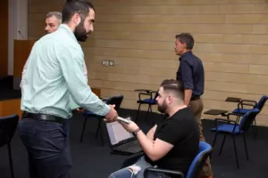 "Καλά τόσες αγωνιστικές δεν ήμασταν στο γήπεδο, ήμασταν στην παιδική χαρά;" (ΟΣΑ είπε ο Λάρκου)