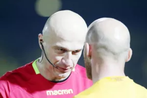 Έρχονται;