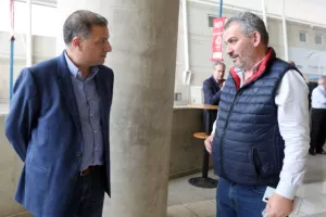 ΦΩΤΟΣ από τη συνέλευση