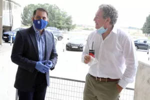 ΦΩΤΟΣ από τη συνέλευση