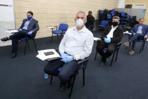ΦΩΤΟΣ από τη συνέλευση
