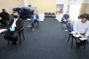 ΦΩΤΟΣ από τη συνέλευση