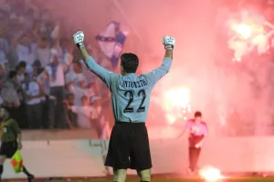 (ΦΩΤΟΣ) Ο Απόλλων θυμάται το Κύπελλο του 2001
