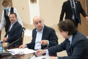(ΦΩΤΟΣ) Η σύσκεψη στο Προεδρικό 