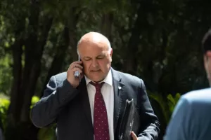 (ΦΩΤΟΣ) Η σύσκεψη στο Προεδρικό 