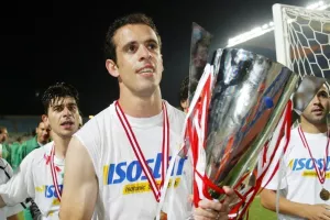 Goal-goal ο Μάκης και κύπελλο η ΑΕΚ!