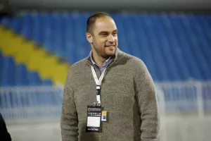 ΦΑΝΟΥ: "Θα συζητήσουμε ξανά με Γιανέφσκι/ Μείωση 30%"