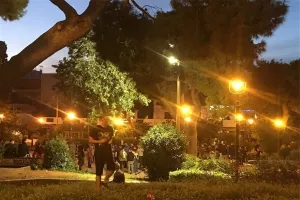 Υγειονομική βόμβα τα υπαίθρια πάρτι – Πιθανές νέες απαγορεύσεις
