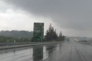 Έρχονται βροχές, καταιγίδες και χαλάζι!