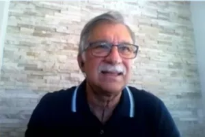 Μακριά από αυτές τις μάσκες/Τι λέει ο Δρ Καραγιάννης στην Offsite